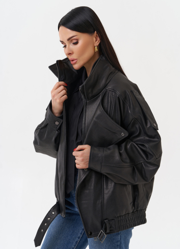 Объемная женская куртка из натуральной кожи