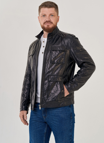 Кожаная куртка с накладными карманами