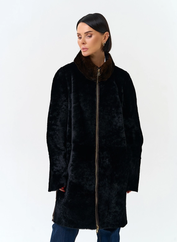Женская натуральная дубленка с воротником стойкой фото