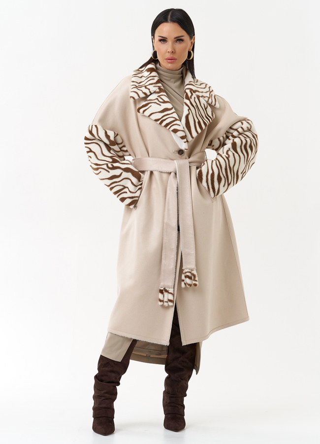 Двухстороннее пальто из эко замши с английским воротником модель № 29979 меха малина