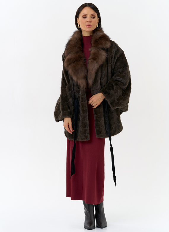 Шуба из меха норки с воротником из меха лисы