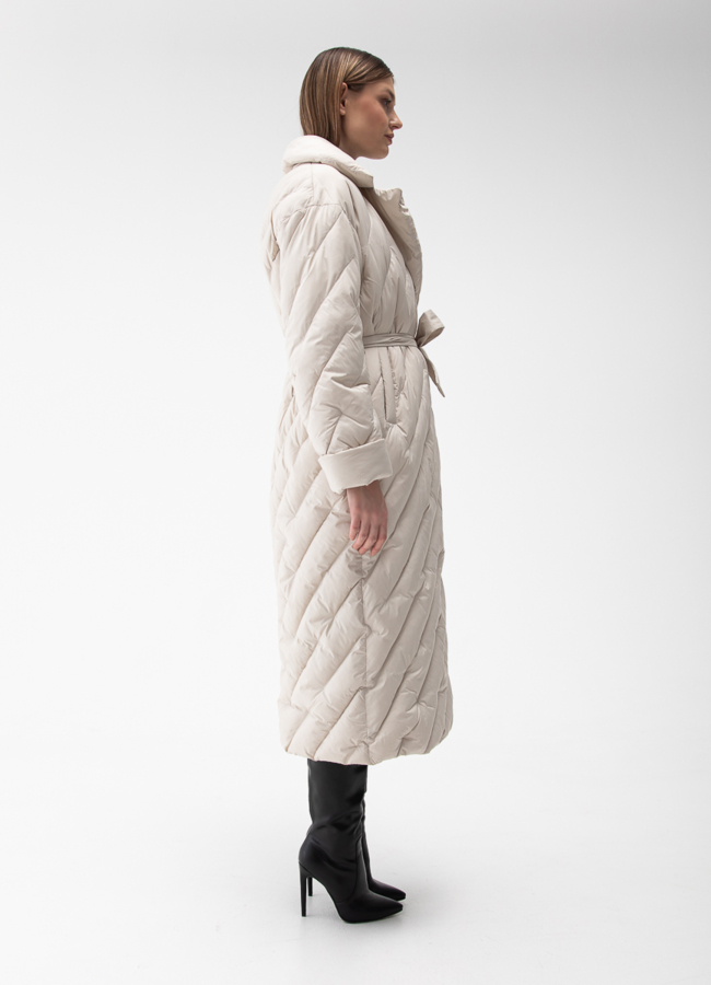 Женский пуховик с английским воротником модель № 28381 в рассрочку