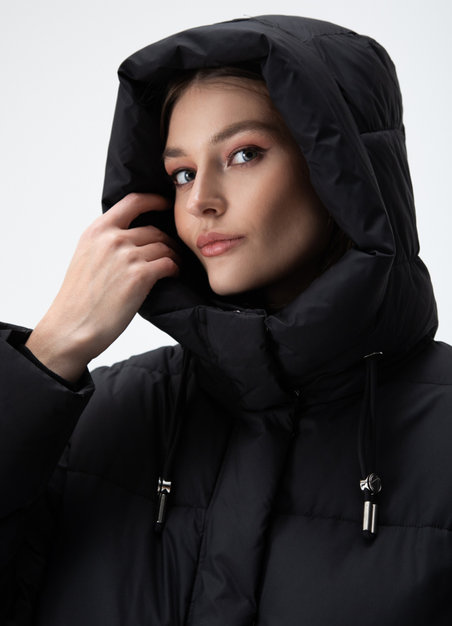 Женский пуховик с капюшоном  модель № 28389 универмаг малина