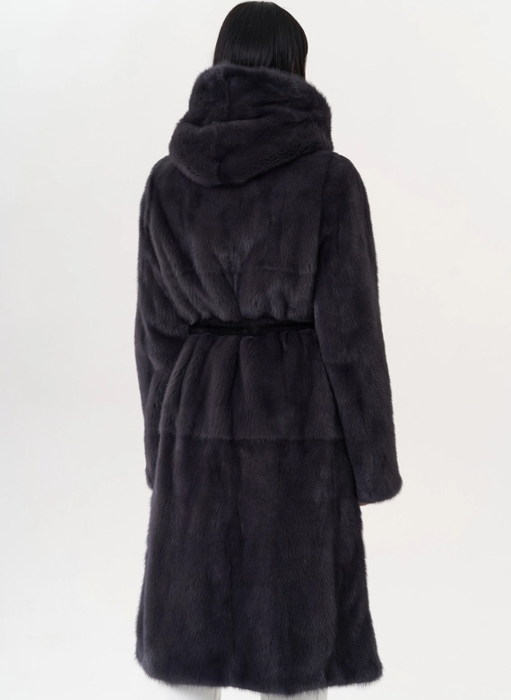 Шуба из норки с капюшоном