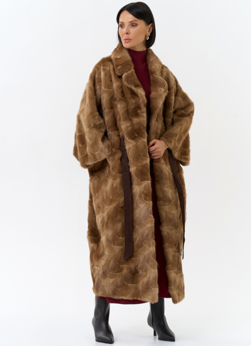 Шуба из меха норки с английским воротником