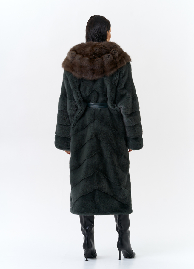 фото Шуба из меха норки с капюшоном из меха куницы модель № 31966