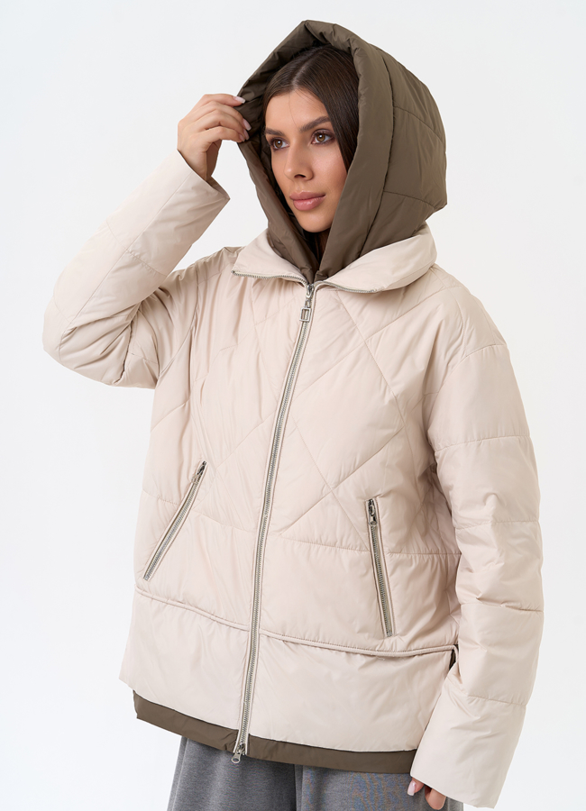 фото Женская куртка с контрастным капюшоном модель № 31393