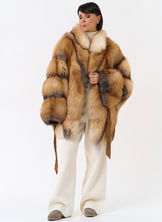 Шуба из лисы свободного кроя