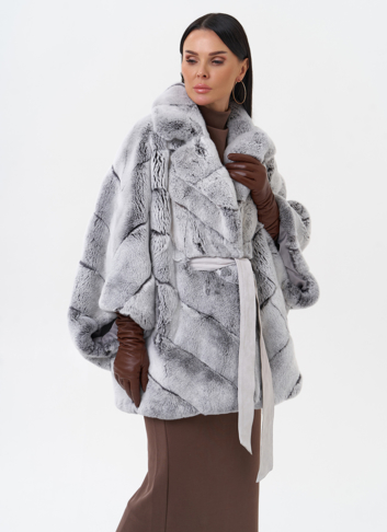 Шуба из меха кролика с английским воротником 