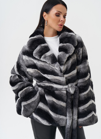 Женская шуба из меха кролика