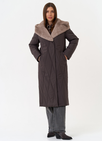 Женское пальто с капюшоном из эко меха