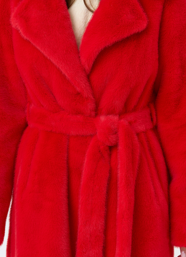 Женское пальто из эко меха с декоративными молниями модель № 31218 универмаг малина