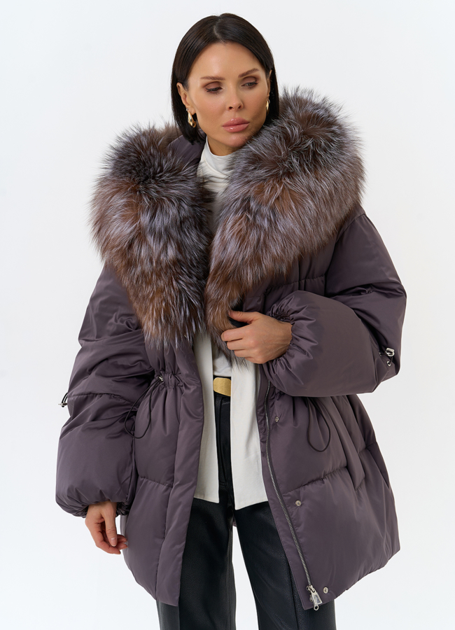 Женский пуховик с капюшоном из меха блюфрост модель № 32000 универмаг малина