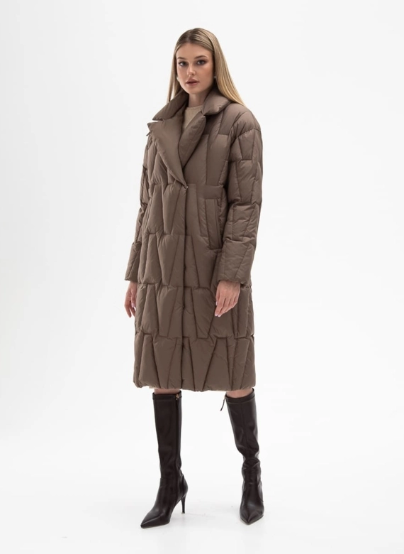 Женский пуховик с английским воротником