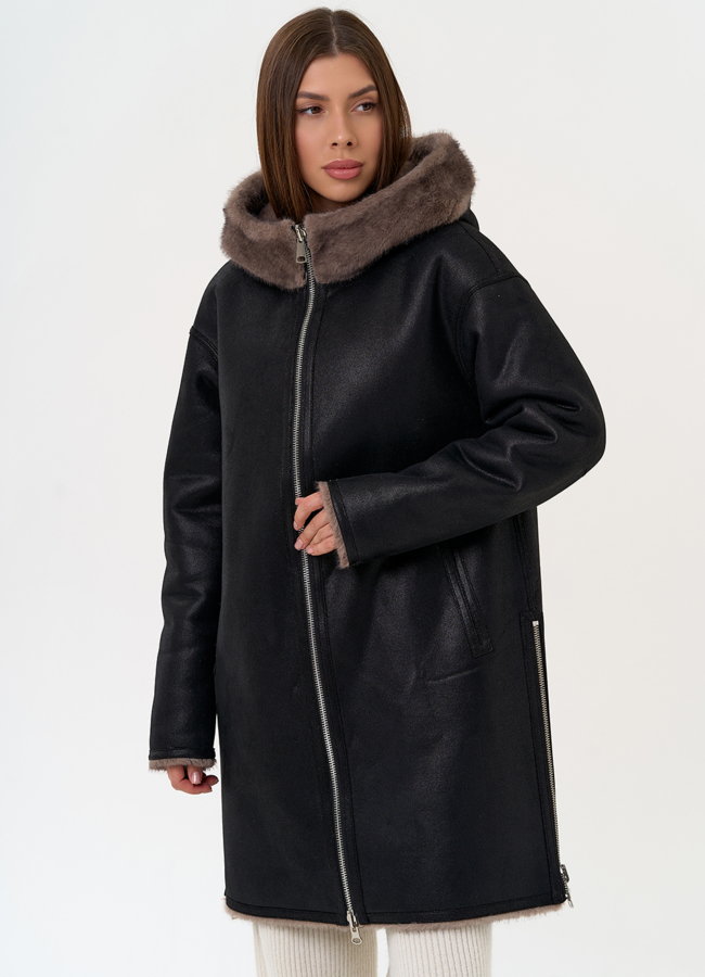 Женская двухсторонняя дубленка из эко замши с капюшоном модель № 31434 меха малина