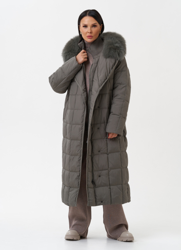 Женский пуховик с английским воротником