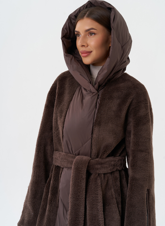 Комбинированное пальто на утеплении с капюшоном