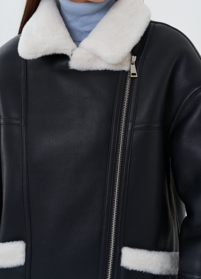 Дубленка из эко кожи черного цвета с черным эко мехом модель № 27693 универмаг малина