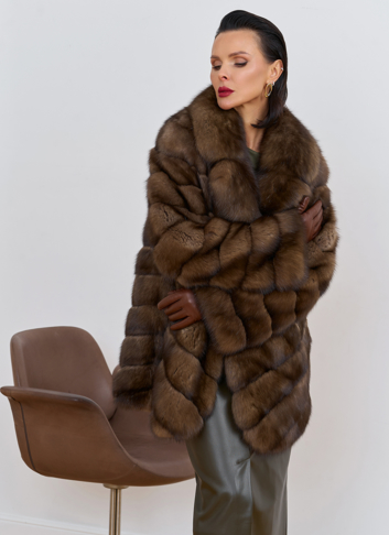 Женская шуба из соболя с английским воротником